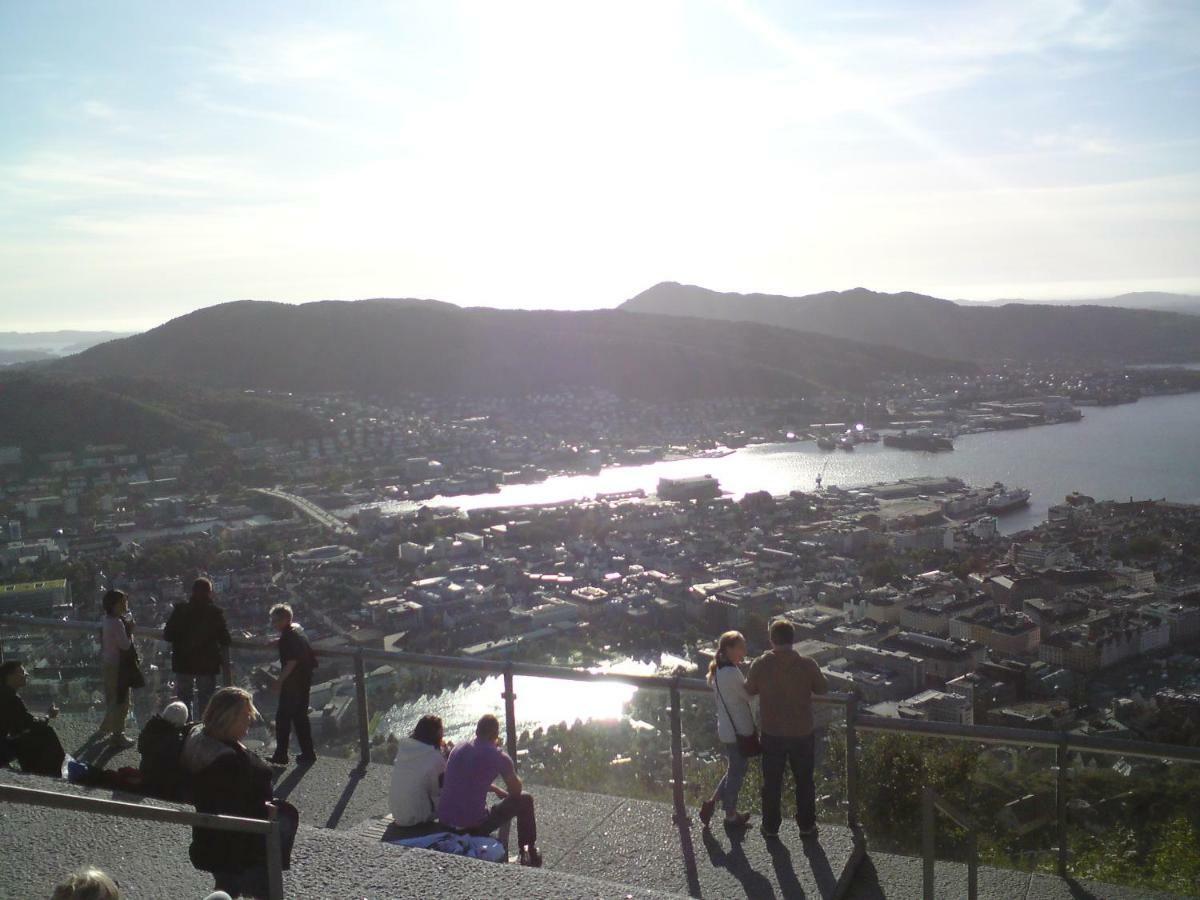 Central Location In The Heart Of Historic Bergen Exterior photo